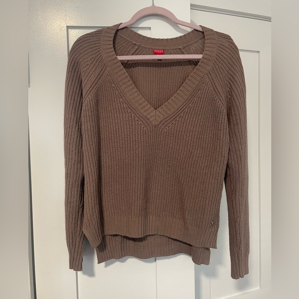 Guess mauve v-neck sweater with tie details on the arms